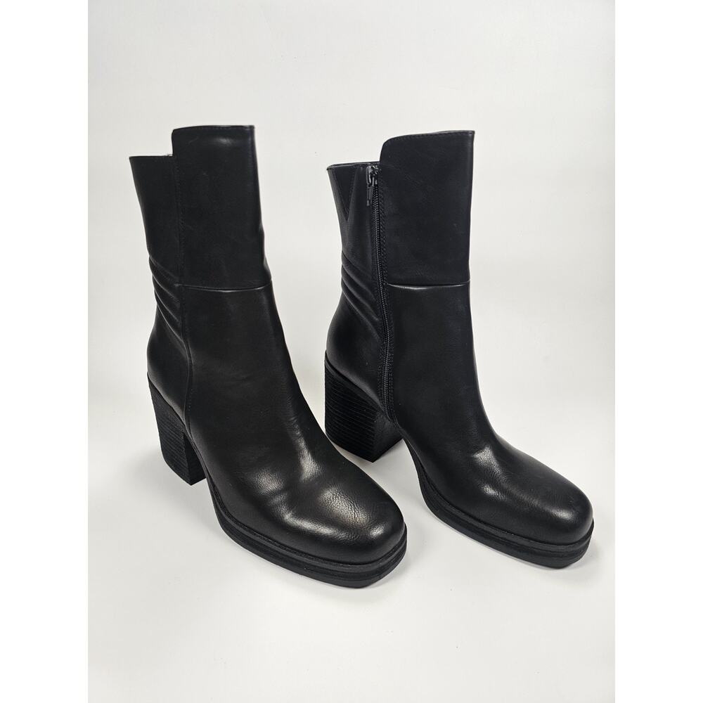 Brown KORKS boots 9.5M Moergan Side Zip Boot